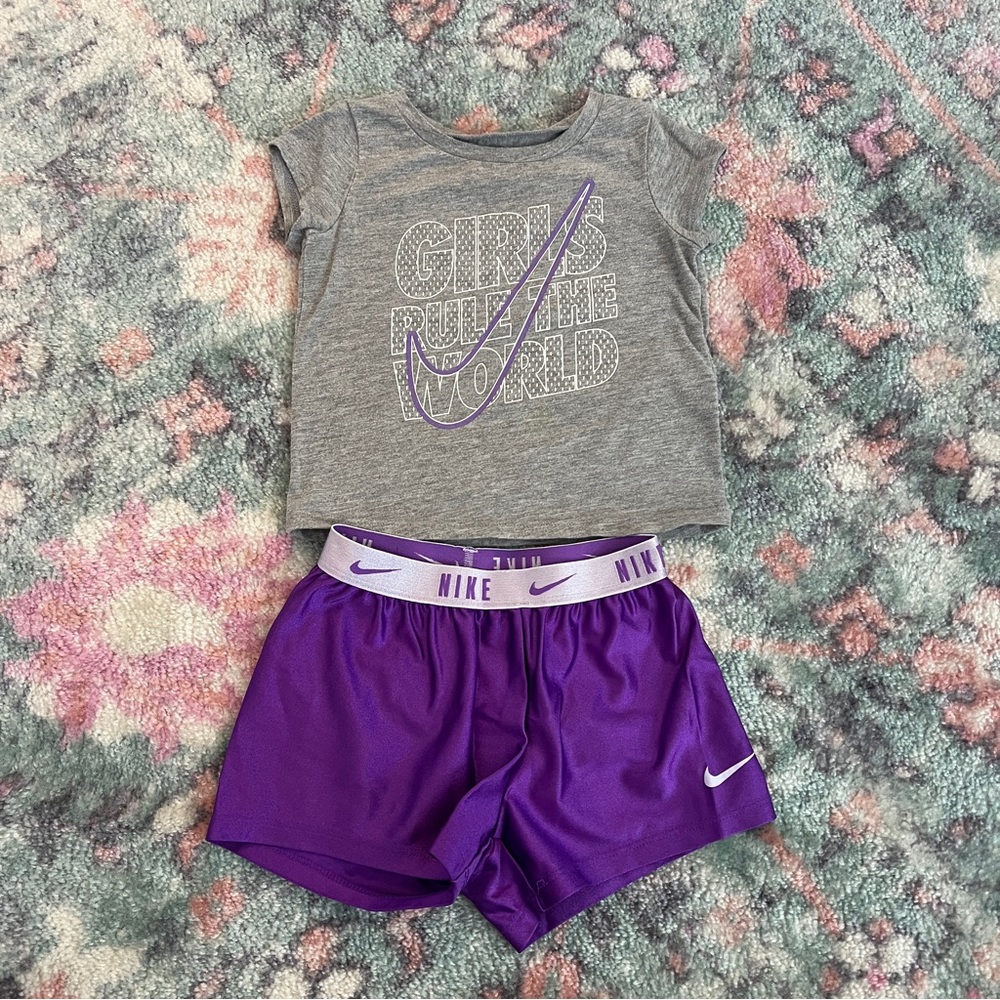 Nike ‘Girls Rule the World’ Outfit set, 18mo
